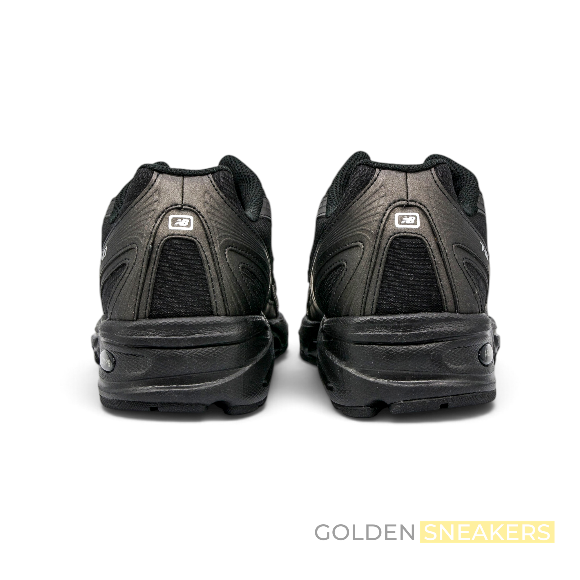 New Balance 740 Black