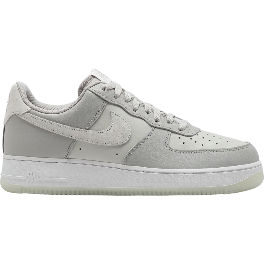 Nike Air Force 1 Low '07 LV8 Light Bone